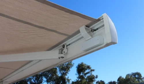 Wynstan wynmotion wind sensors keep your product safe in windy weather.