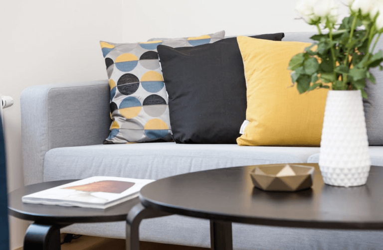 5 Tips For Saving Money Decorating Your House