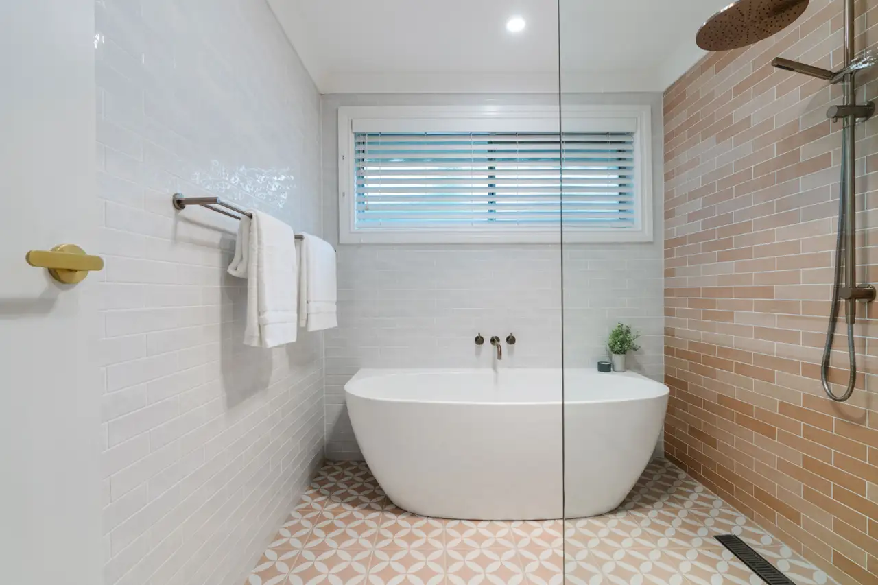 Wynstan Venetian Blinds are a fantastic addition to any bathroom.