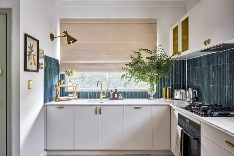 How Do You Clean Fabric Roman Blinds at Home